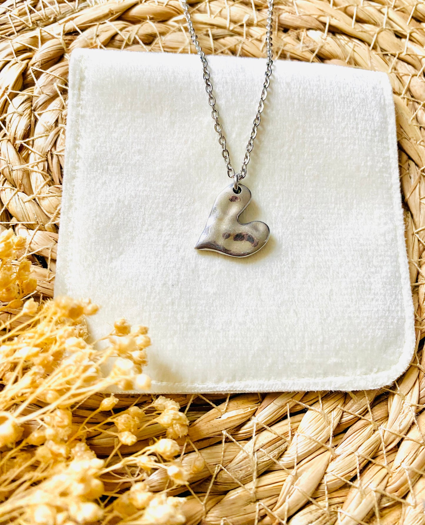 Bold Love - Women’s Hammered Oversized Heart Charm Necklace