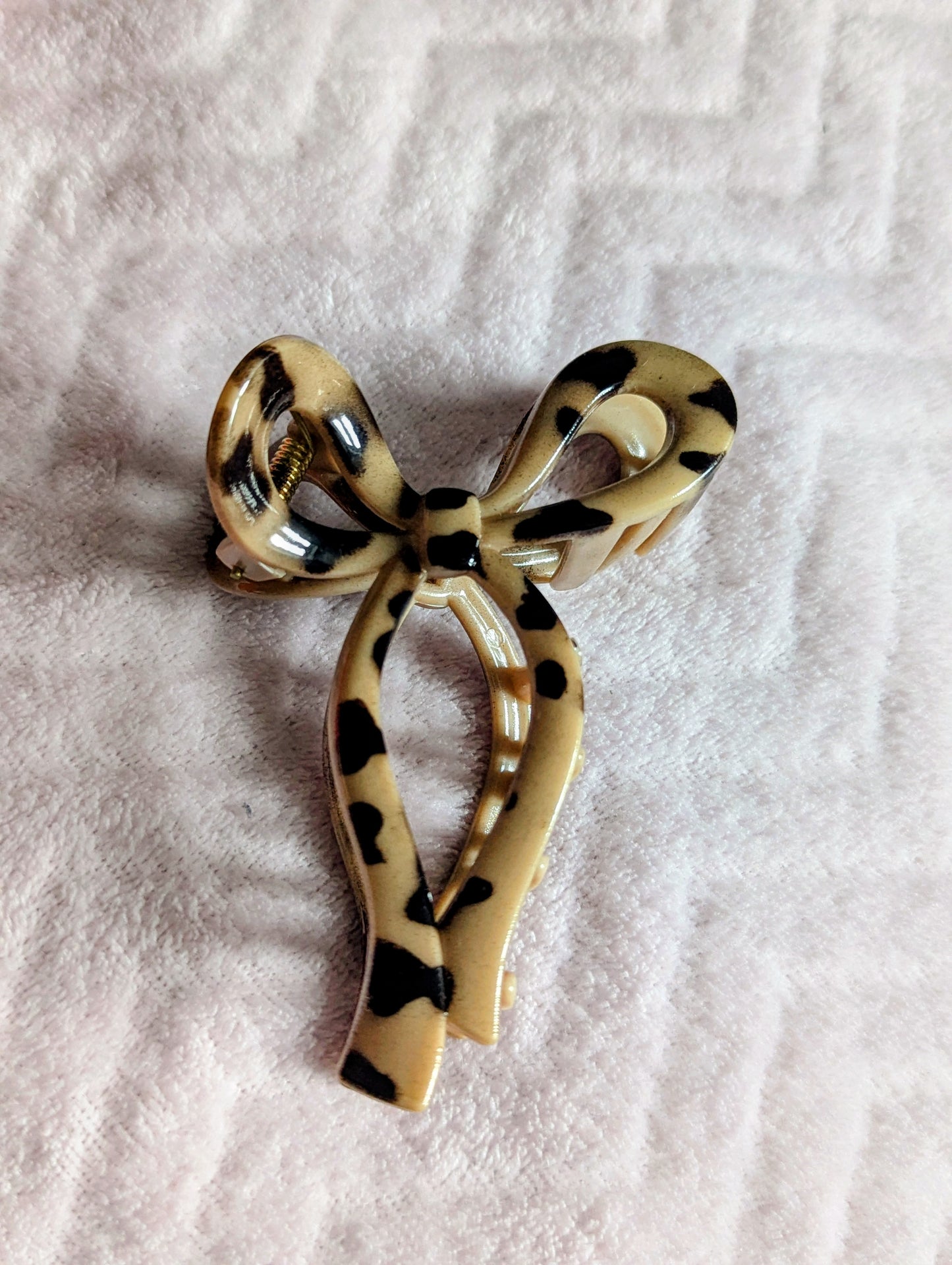 Large Bow Claw Clip