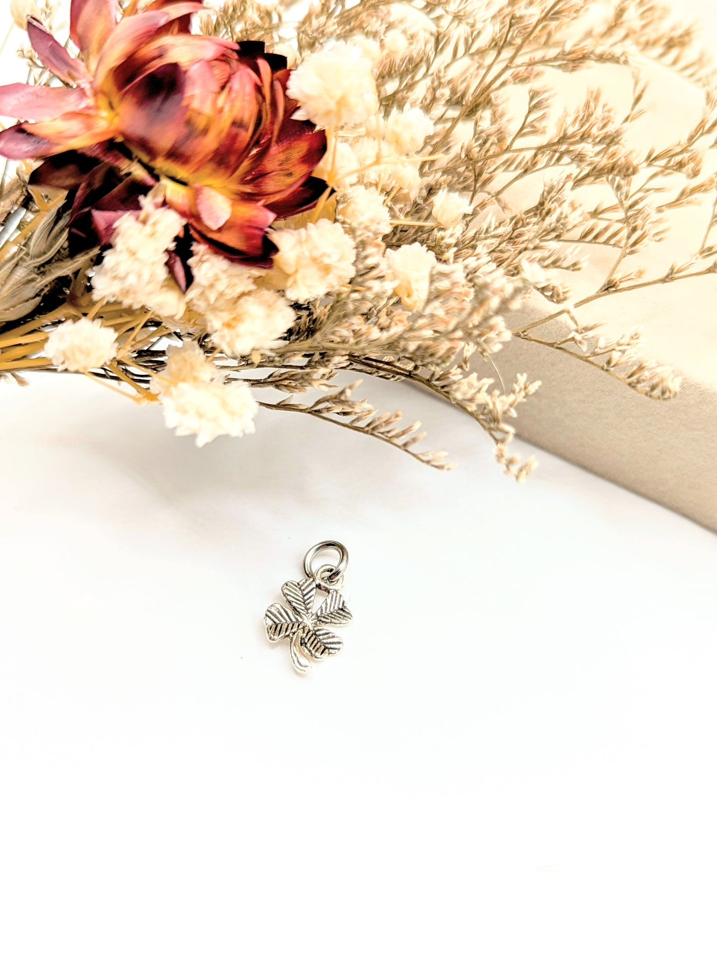 Four Leaf Clover Charm (silver)