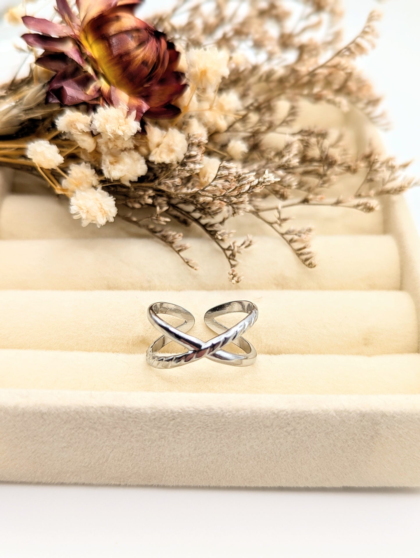 Cross Over Wrap Ring (silver)