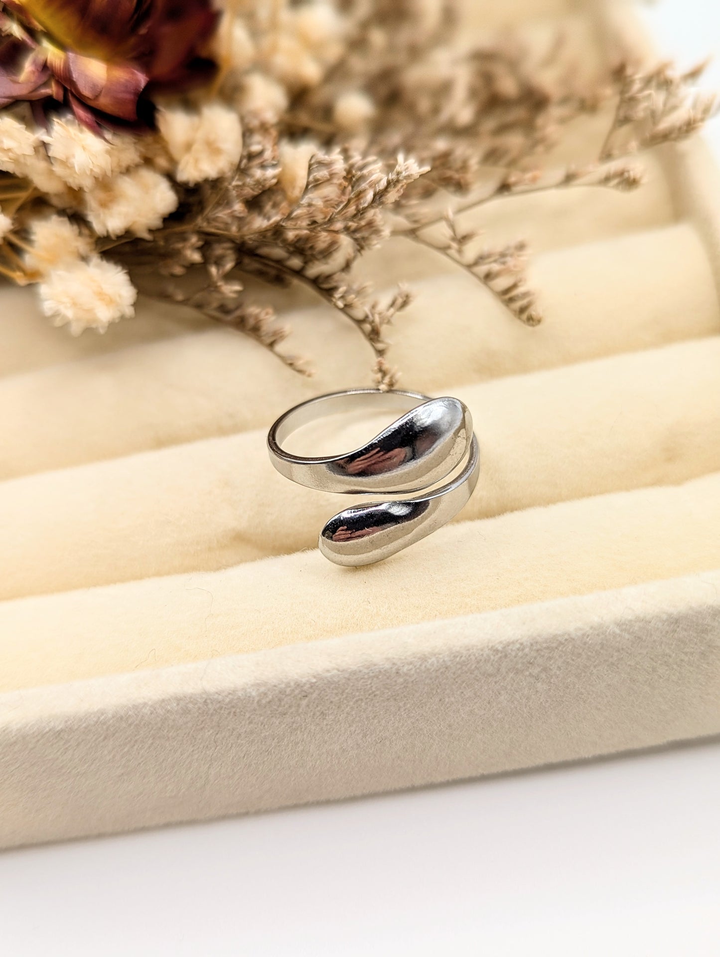 Silver Ripple Wrap Ring (silver)