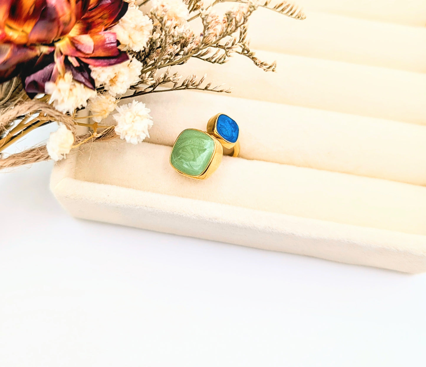 Ethereal Earth Ring (Gold)