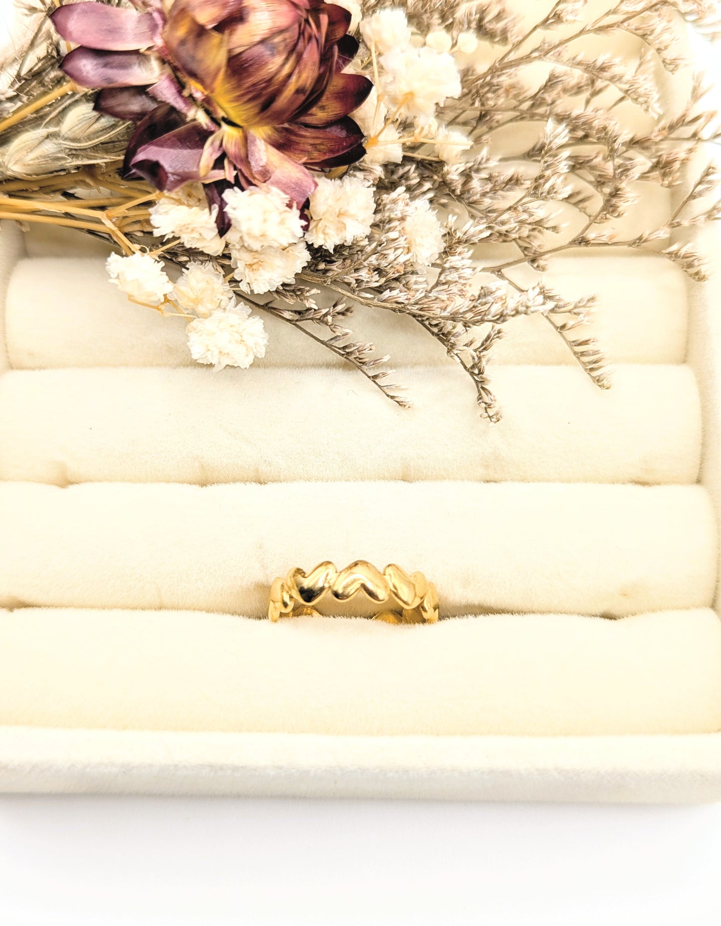 Heart Twist Ring (Gold)