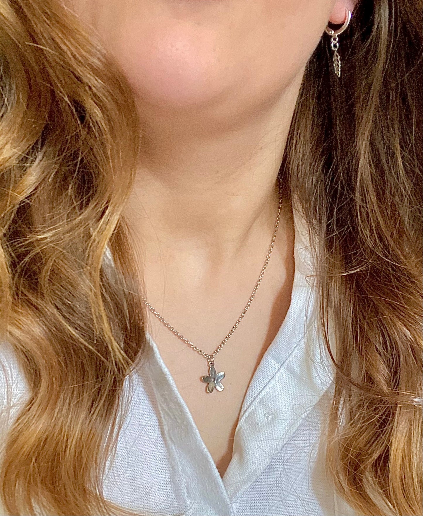 Flower Power Necklace (Silver)