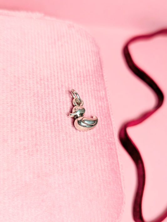 Tiny duck Charm (silver)