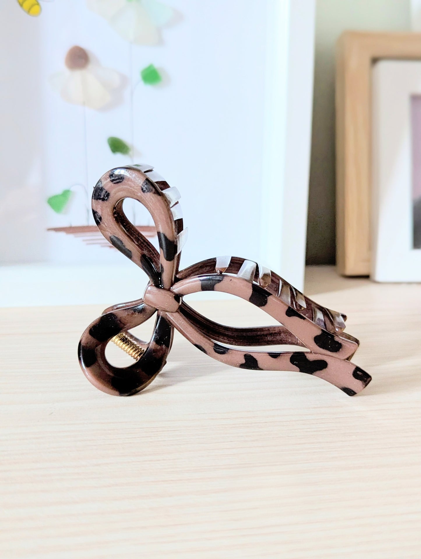 Large Bow Claw Clip