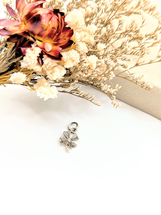 Four Leaf Clover Charm (silver)