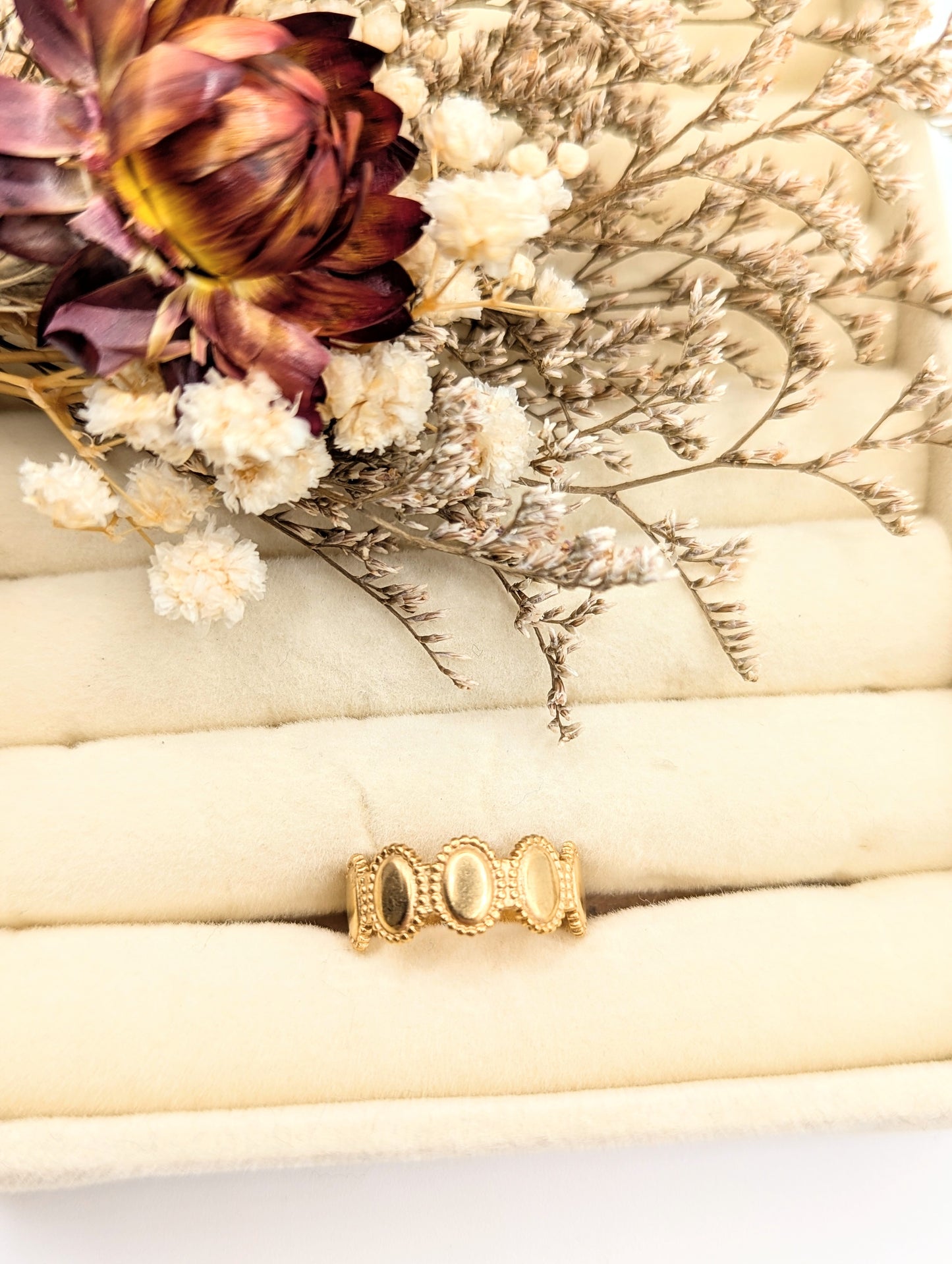 Polished Pebble Ring (Gold)