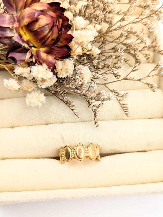 Polished Pebble Ring (Gold)