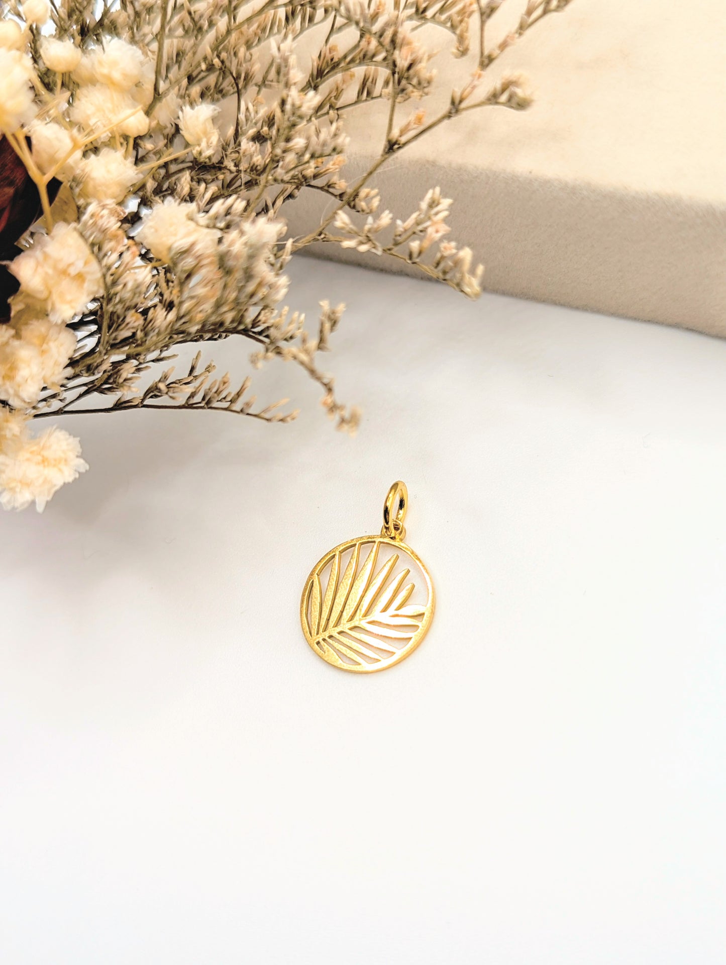 Bamboo Leaf Charm (Gold)