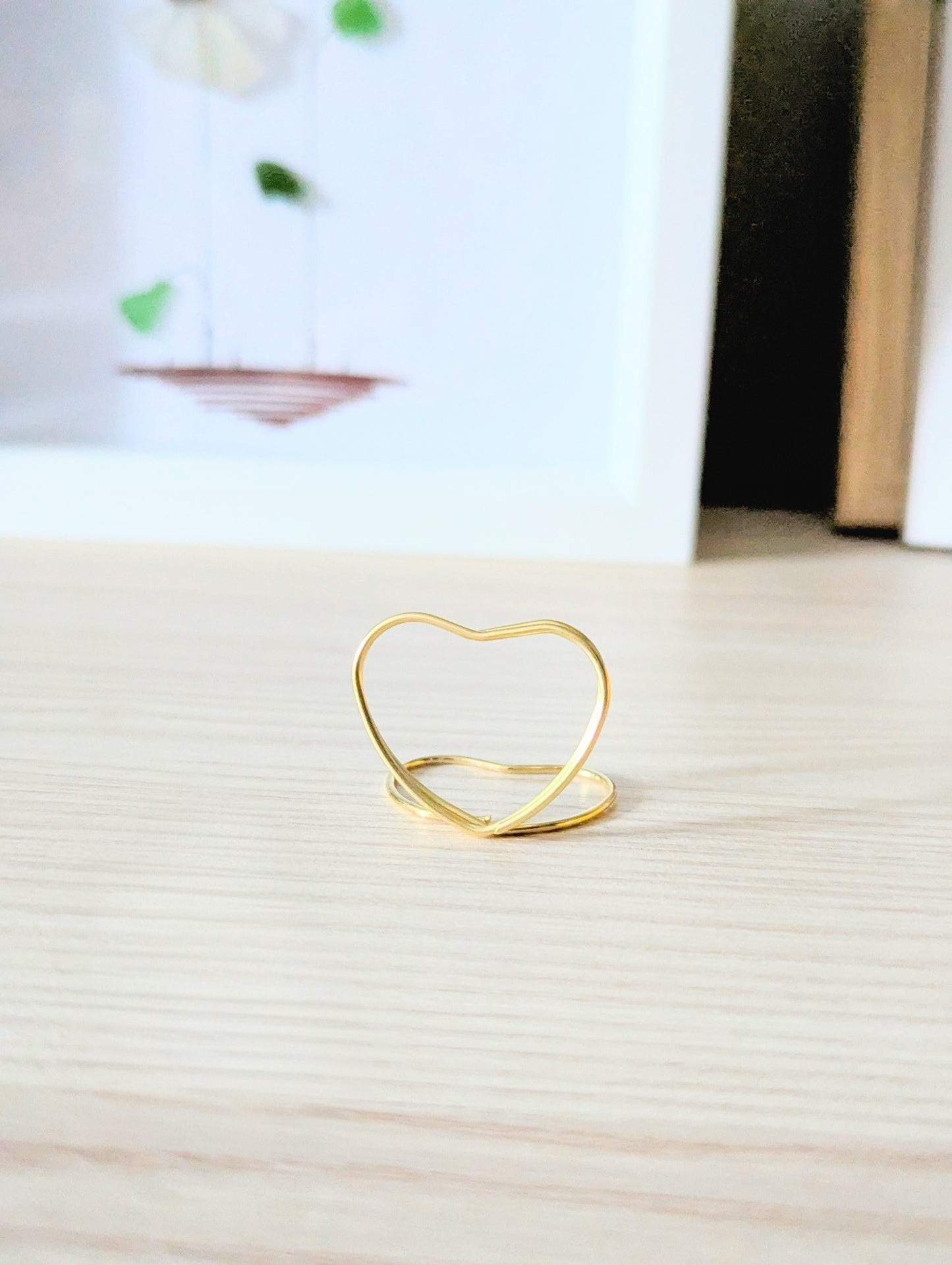 Gold Heart Wire Photo Holders