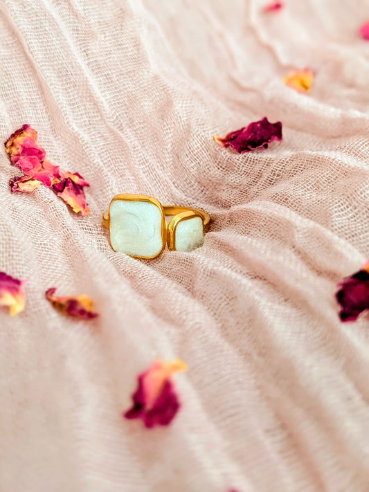 The Moon Petal Ring (Gold)