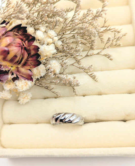 Chrome Curve Ring (silver)