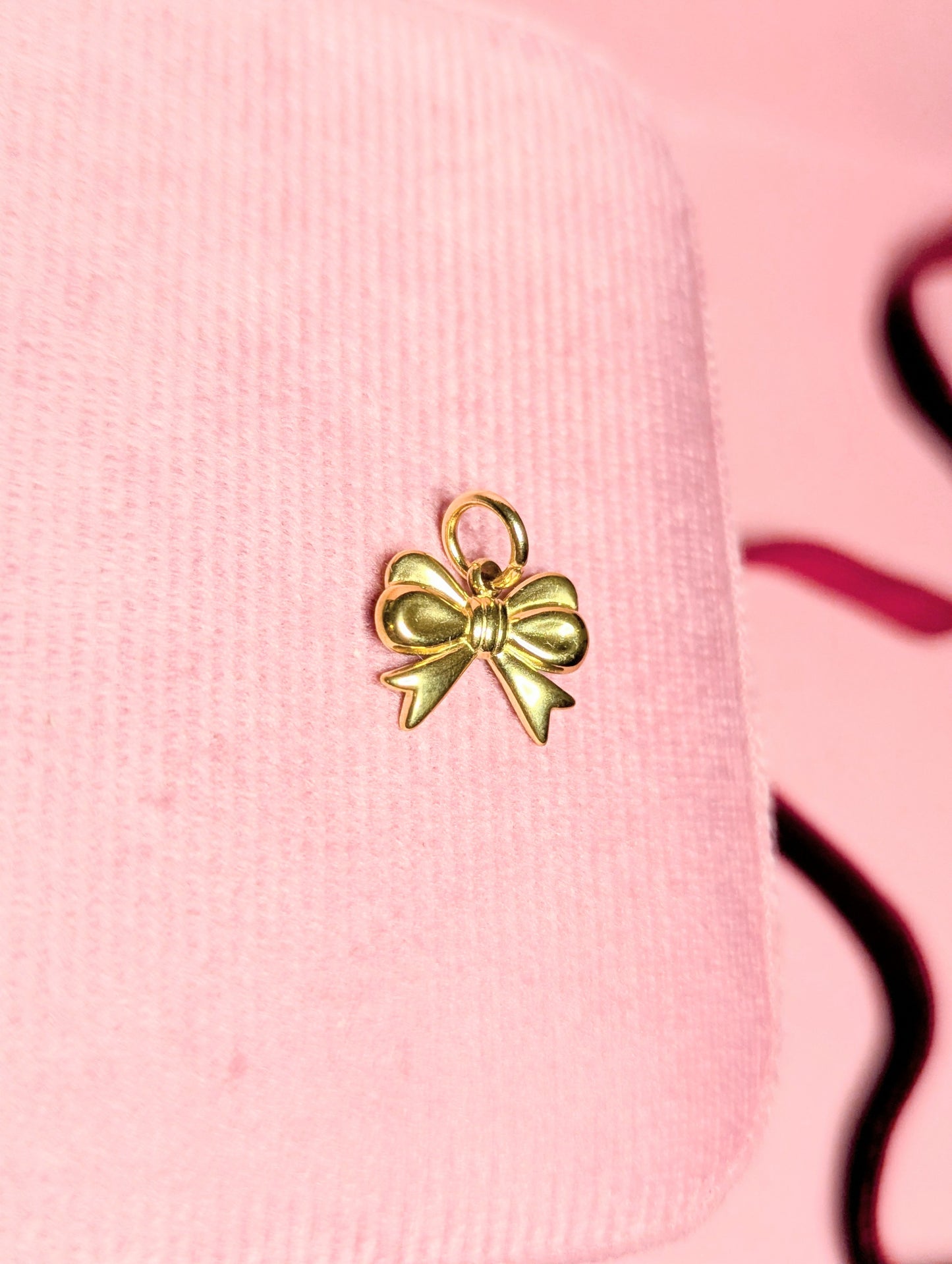 Bow Charm (Gold