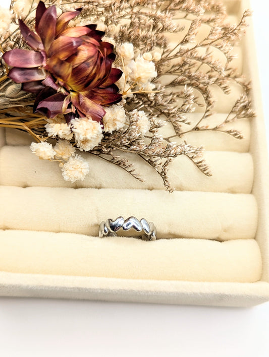 Heart Twist Ring (Silver)