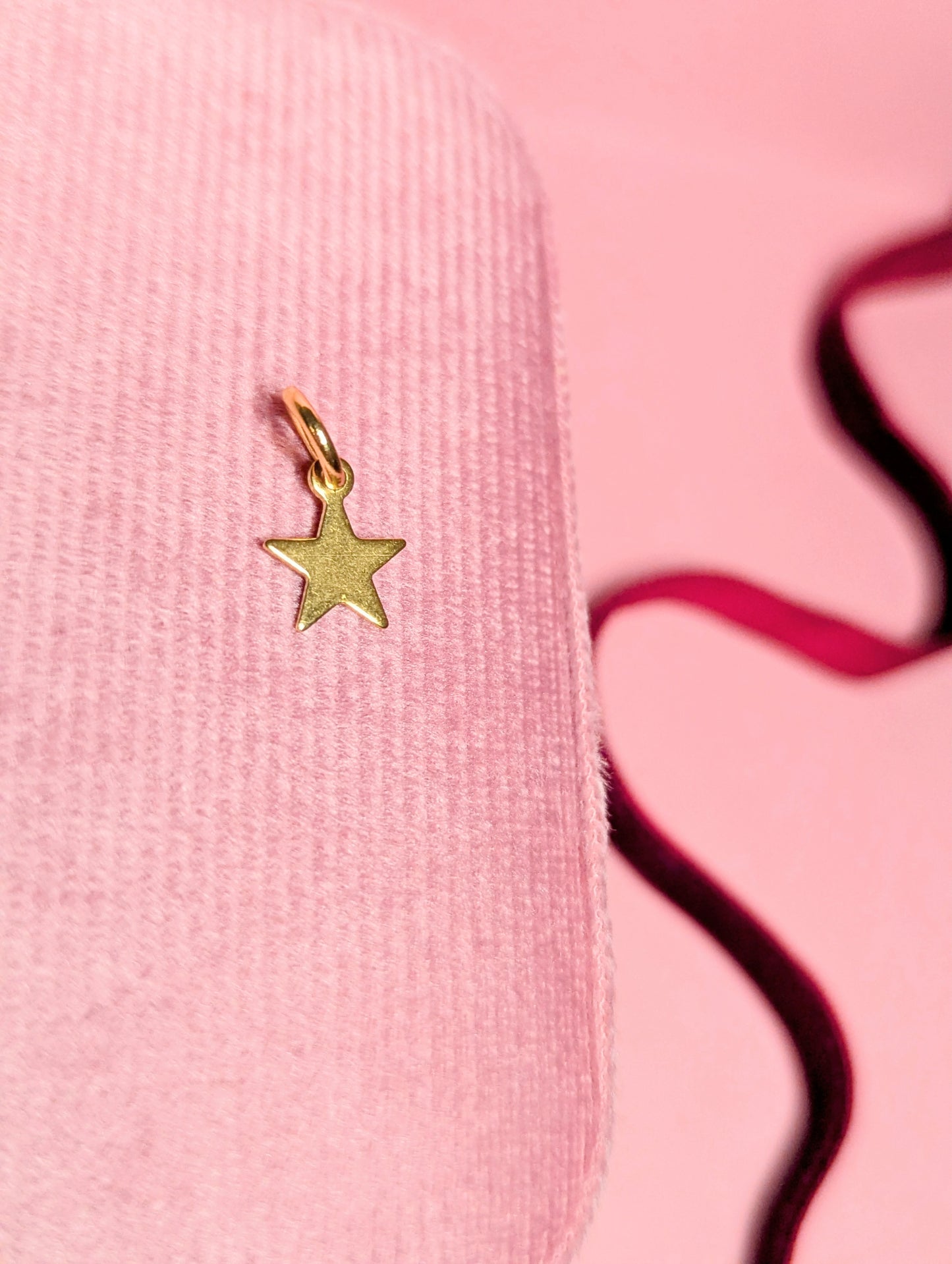 Star Charm (Gold)