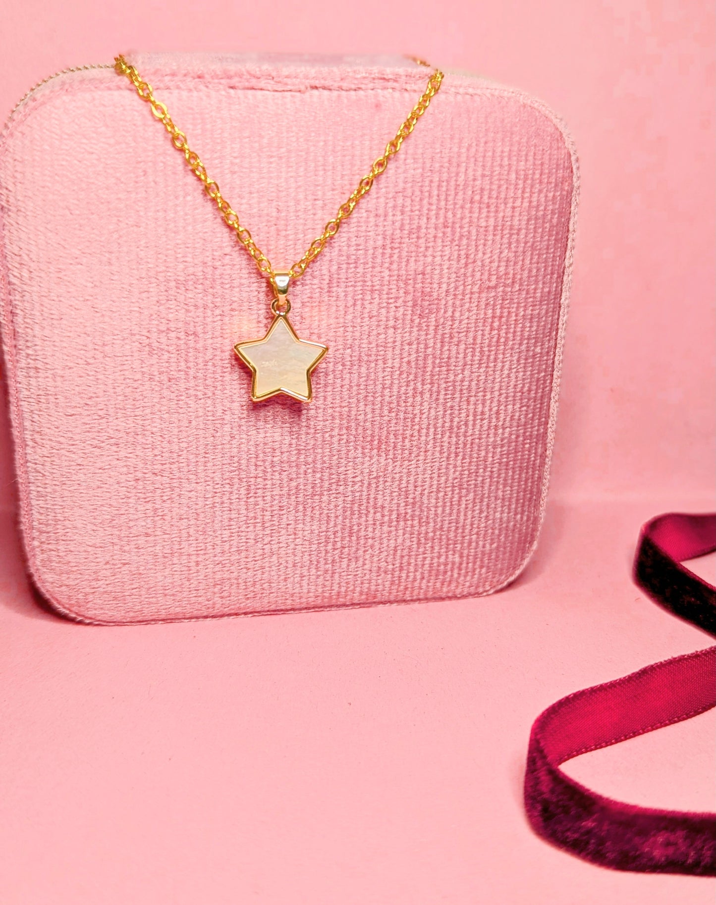 Starlit lvory Necklace (Gold)
