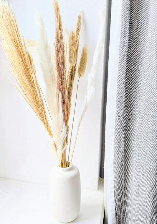 Minimal Muse Small Ceramic Vase