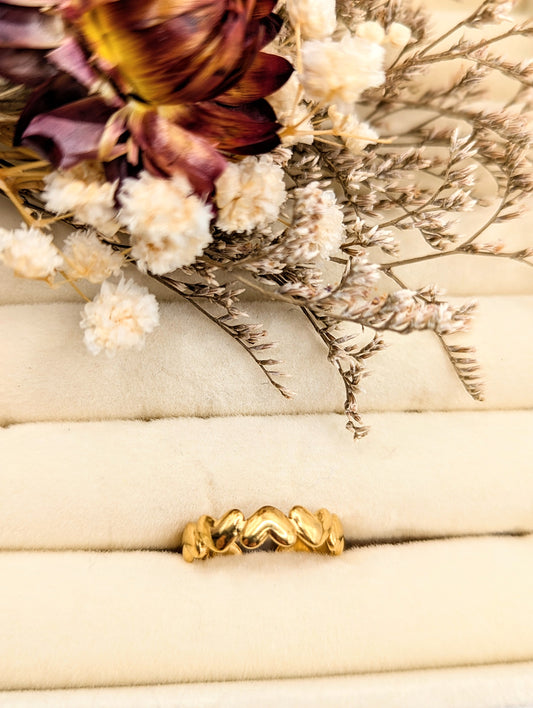 Heart Twist Ring (Gold)