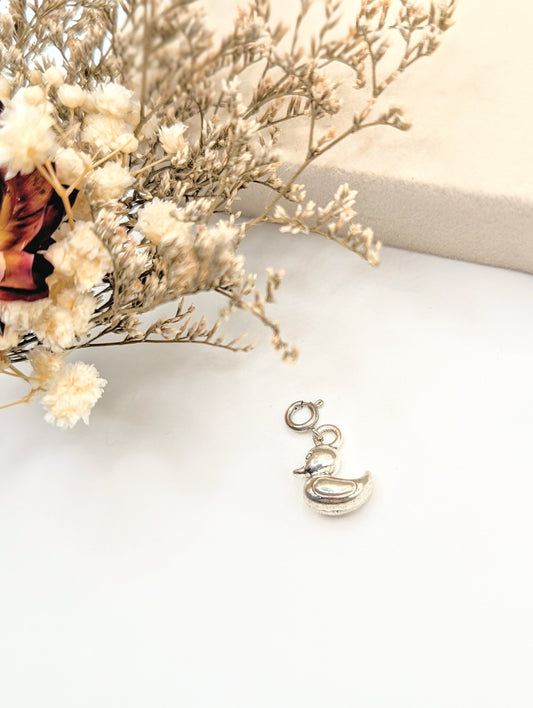 Tiny duck Charm (silver)