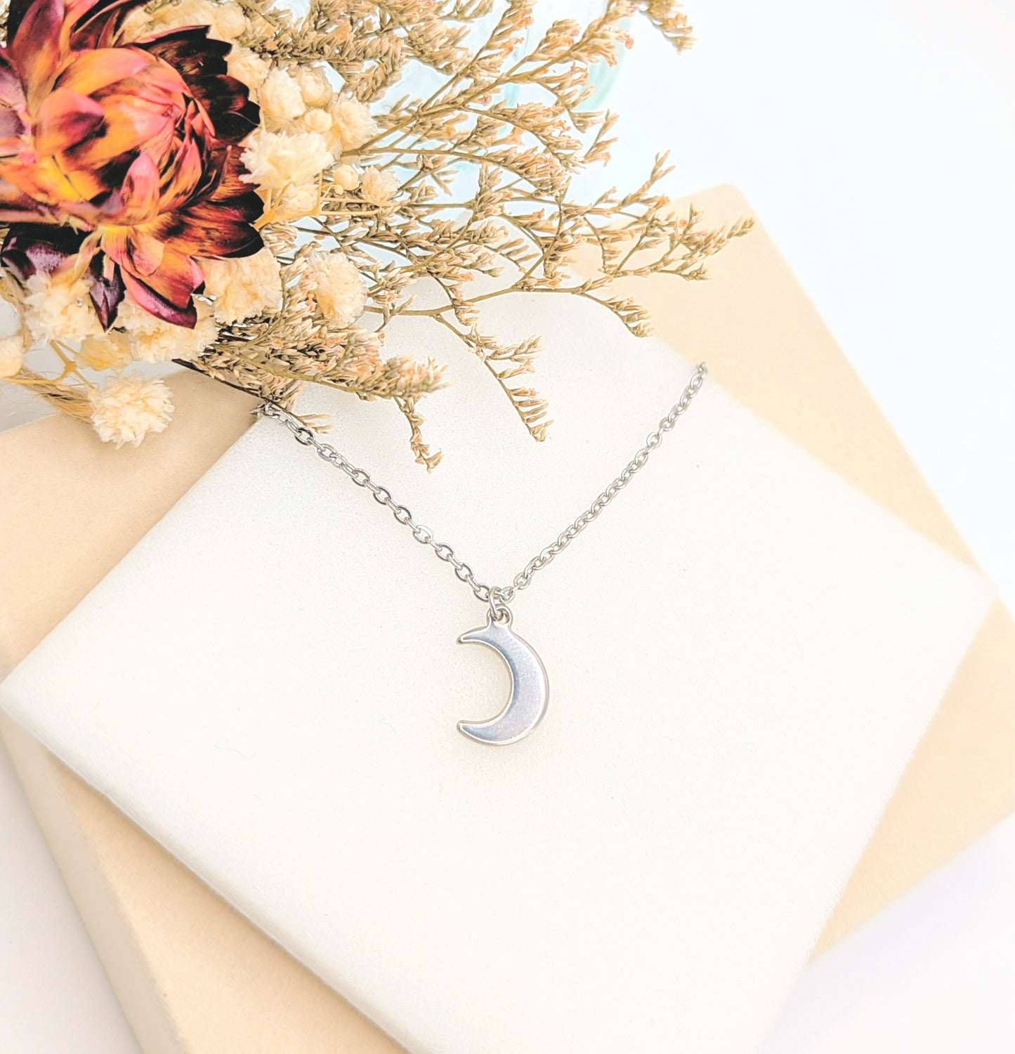 Moon Necklace (Silver)